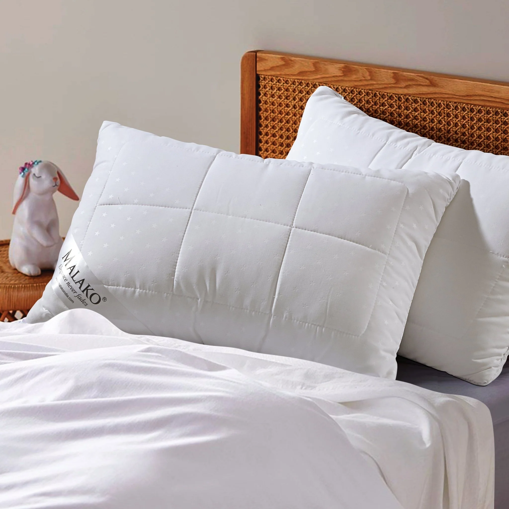 208191_super-soft-microfibre-filling-pillow-123761.jpg