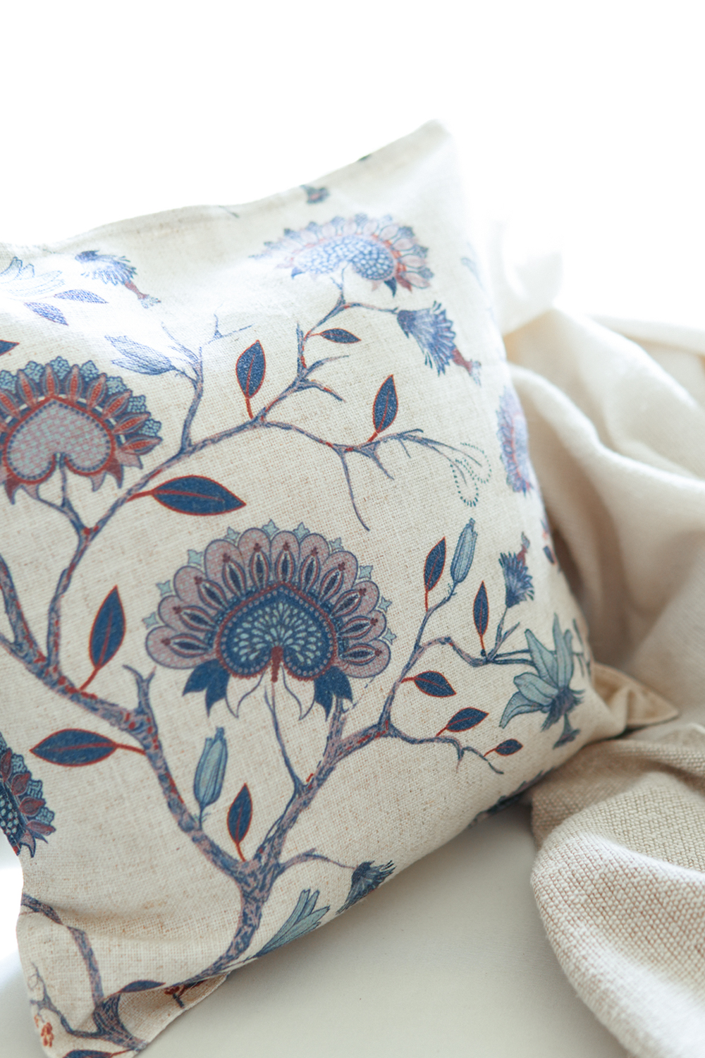 684776_Triana-Ivory-Blue-Cushion-Cover-1.jpg